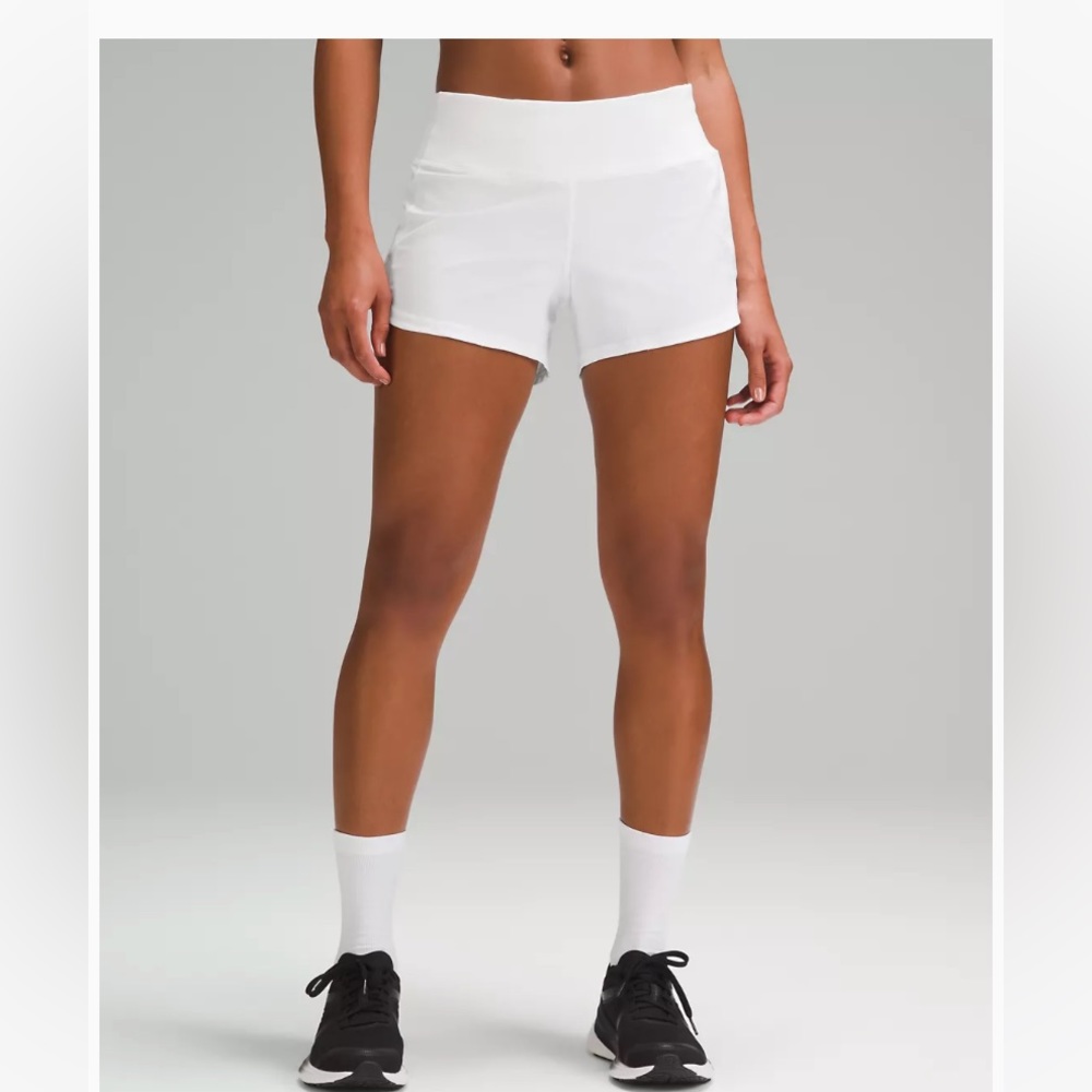Lululemon Speed Up Mid-Rise Lined Short 4" - Like New